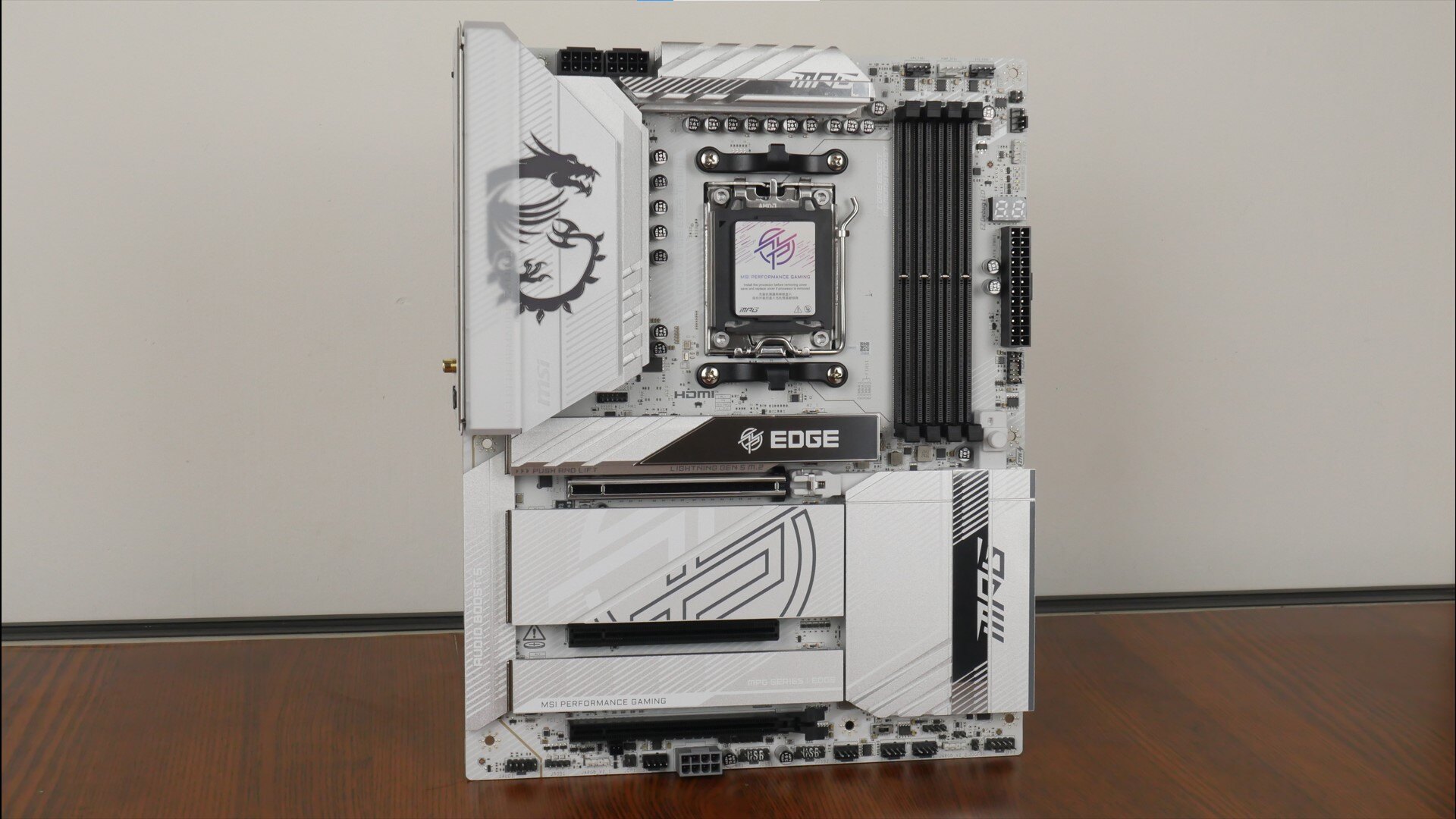 Unboxing & Overview: MSI MPG X870E EDGE TI WIFI AM5 Motherboard